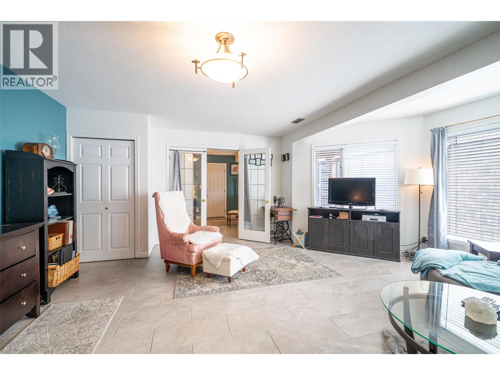 6815 Cameo Drive N, Vernon, British Columbia  V1H 1N9 - Photo 12 - 10382080