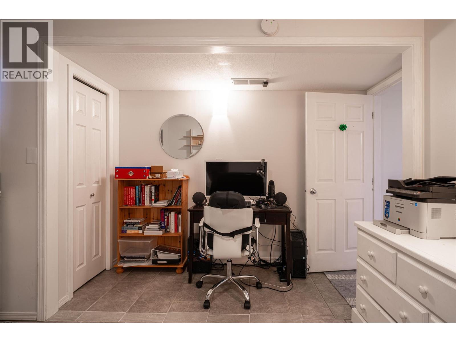 6815 Cameo Drive N, Vernon, British Columbia  V1H 1N9 - Photo 14 - 10382080