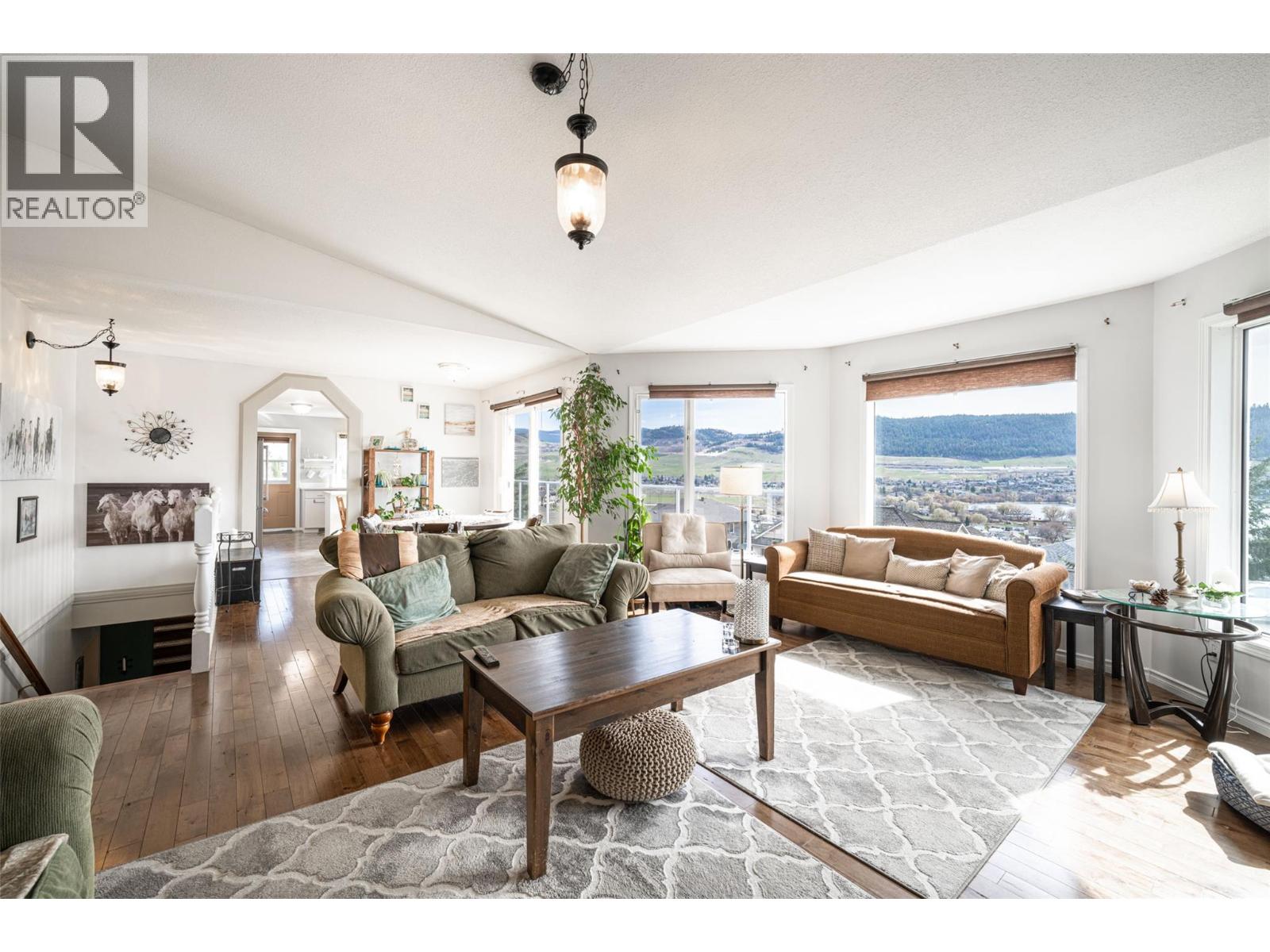 6815 Cameo Drive N, Vernon, British Columbia  V1H 1N9 - Photo 20 - 10382080