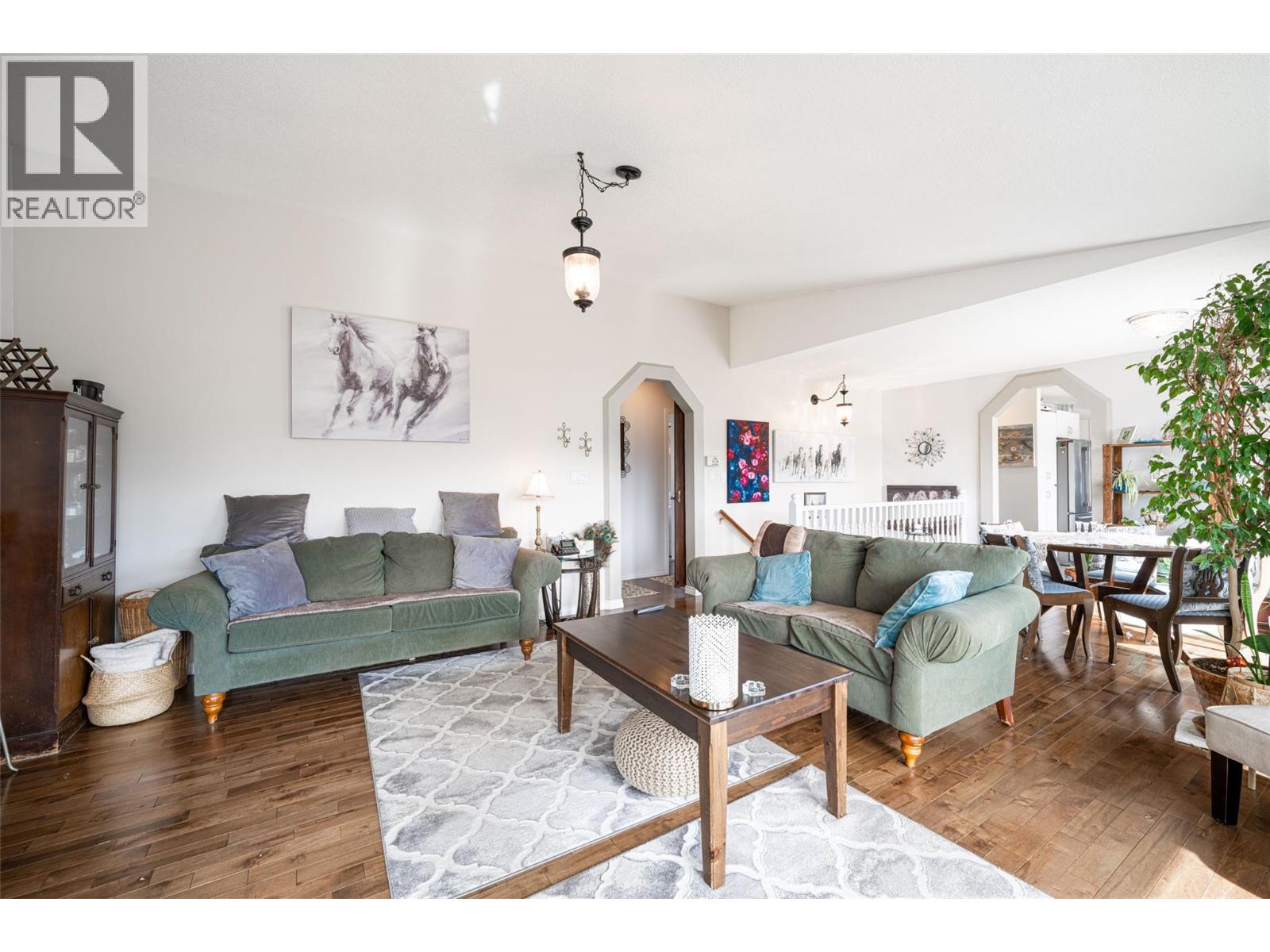 6815 Cameo Drive N, Vernon, British Columbia  V1H 1N9 - Photo 22 - 10382080