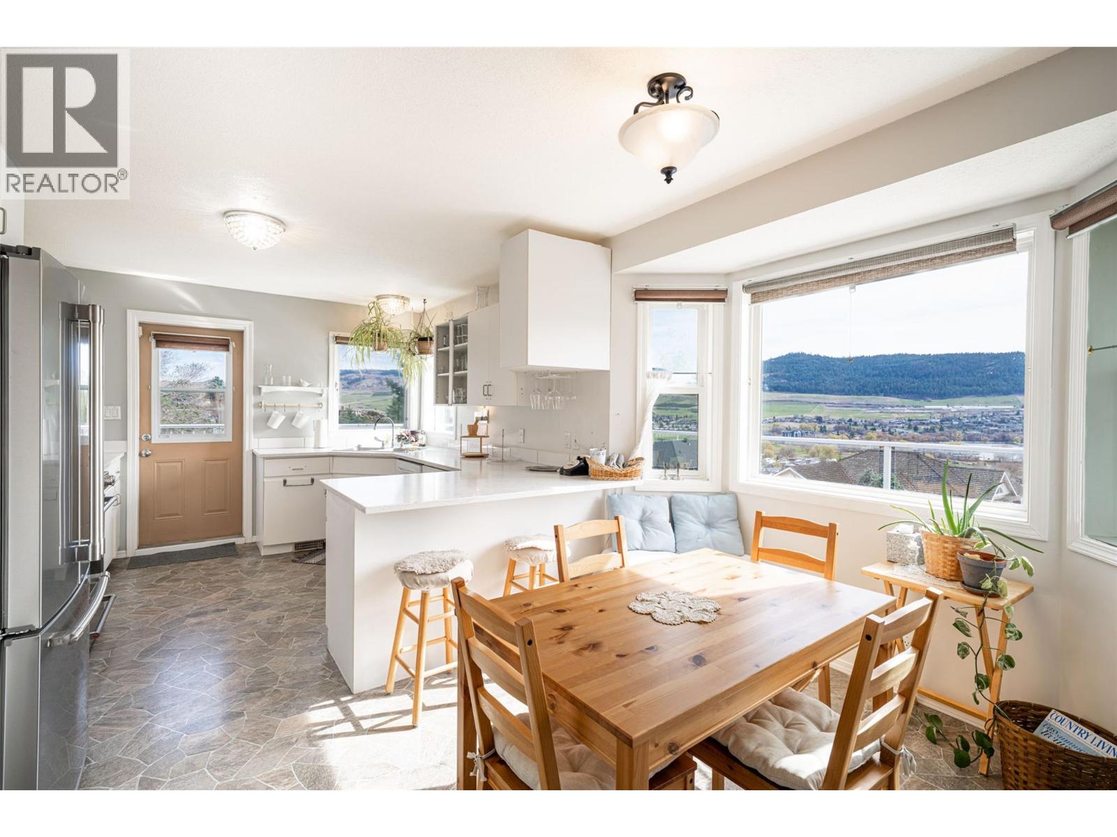 6815 Cameo Drive N, Vernon, British Columbia  V1H 1N9 - Photo 30 - 10382080