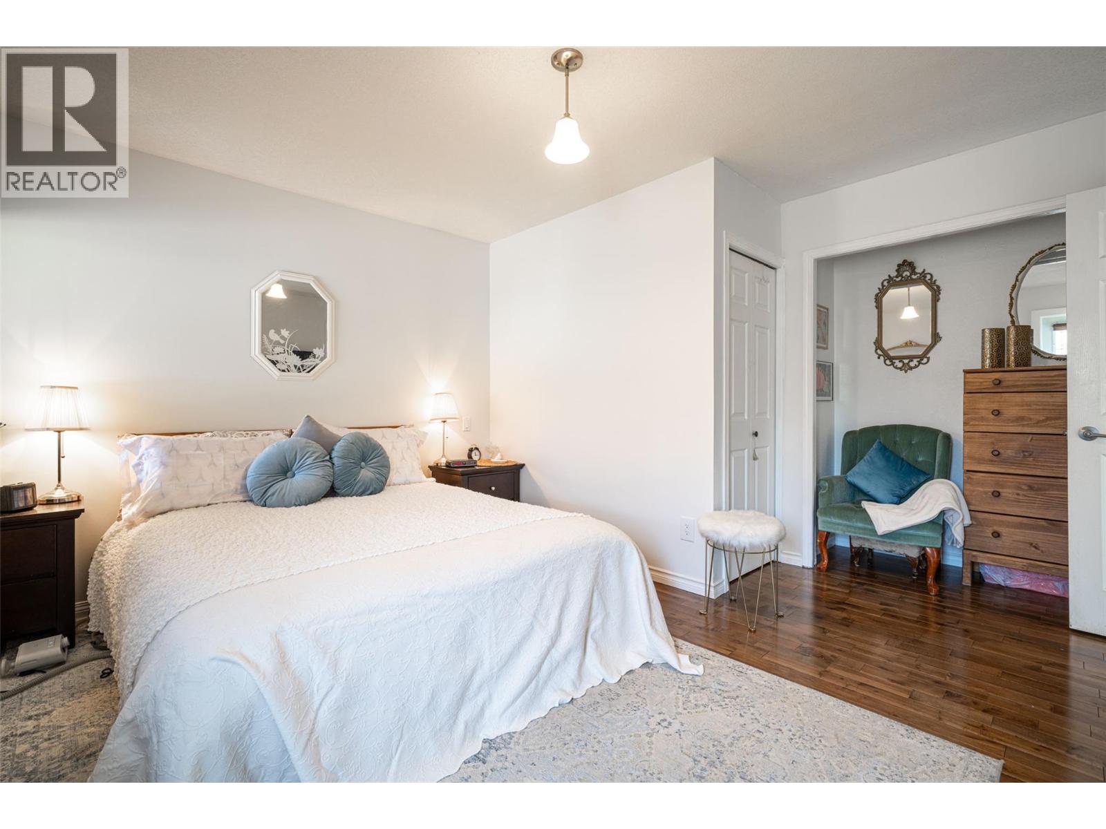 6815 Cameo Drive N, Vernon, British Columbia  V1H 1N9 - Photo 34 - 10382080