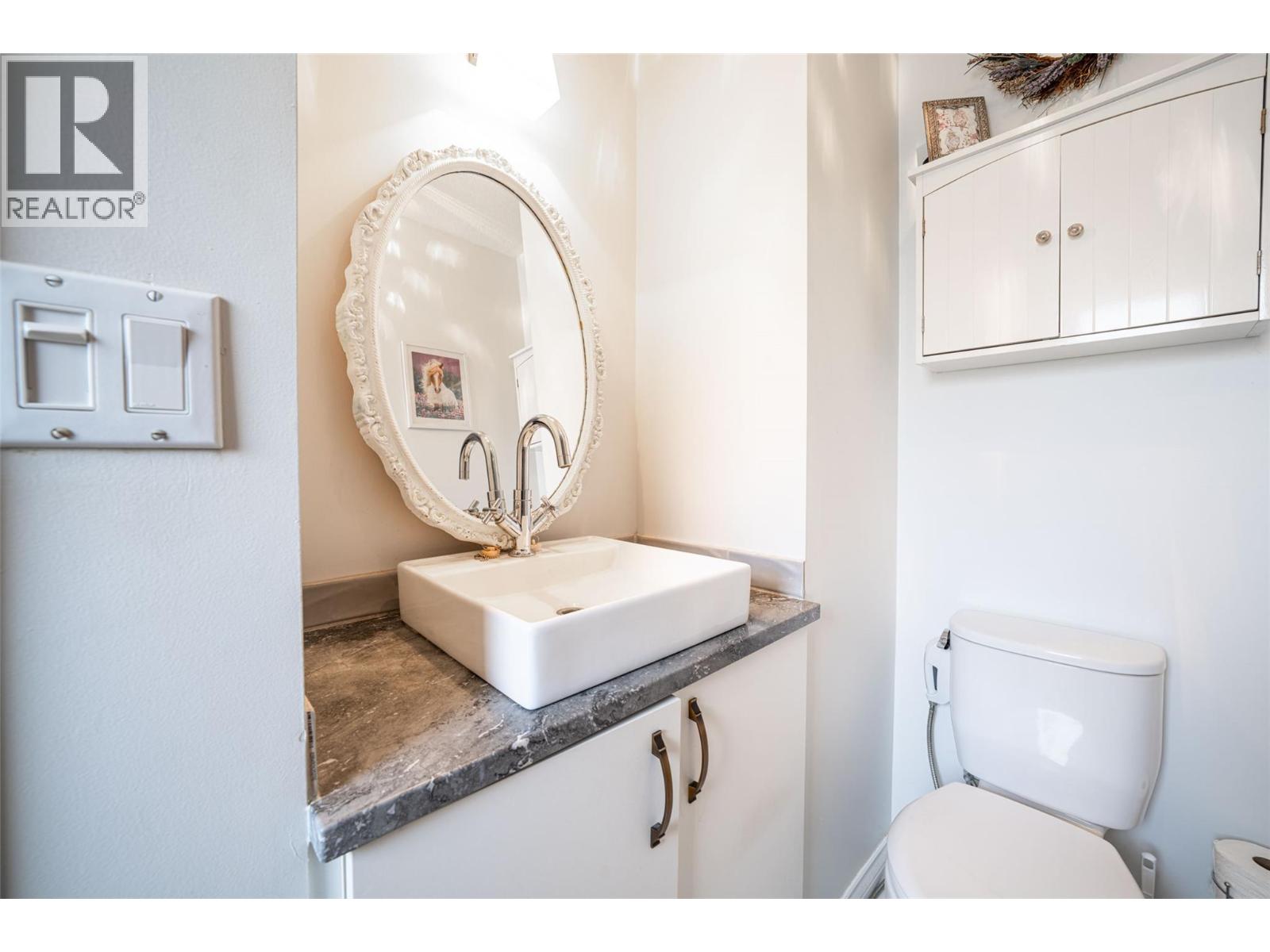 6815 Cameo Drive N, Vernon, British Columbia  V1H 1N9 - Photo 37 - 10382080