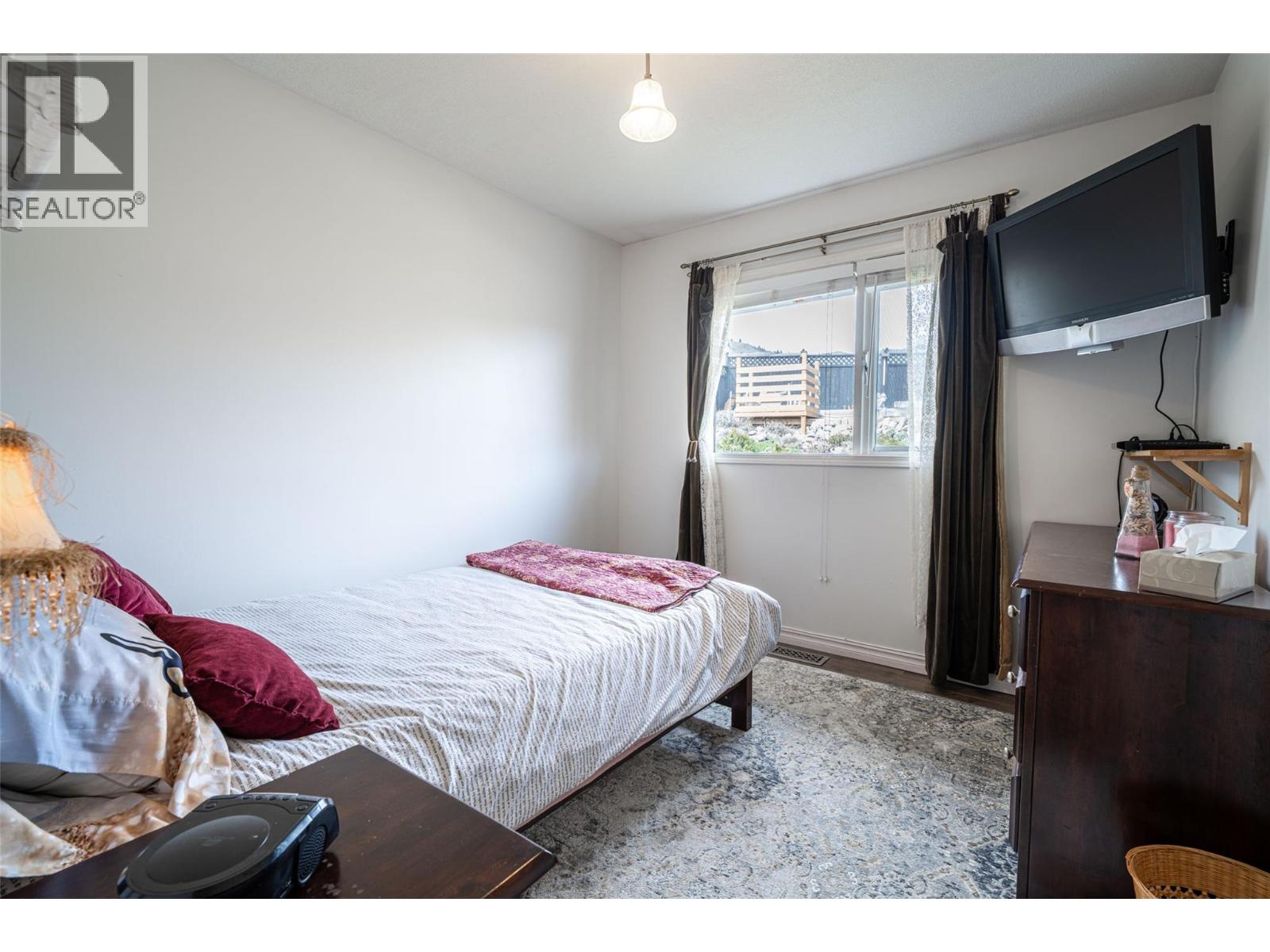 6815 Cameo Drive N, Vernon, British Columbia  V1H 1N9 - Photo 42 - 10382080