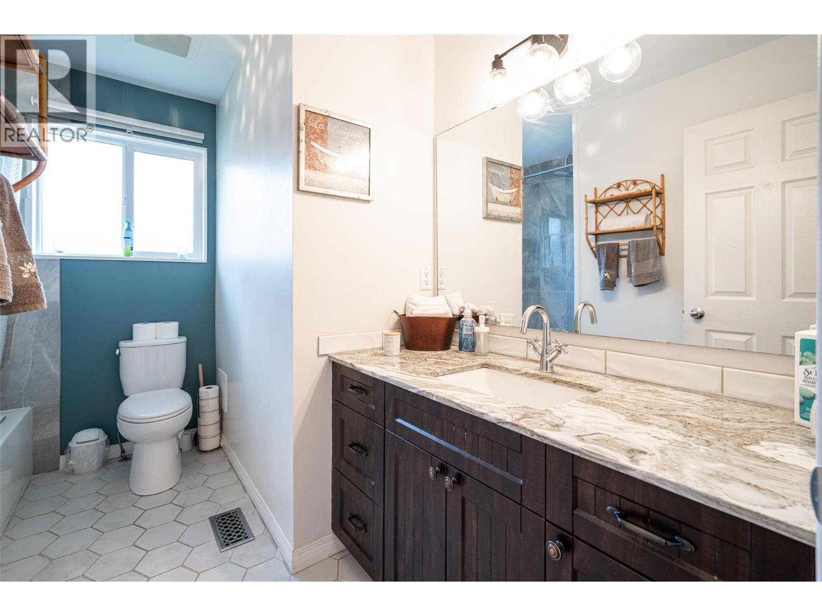 6815 Cameo Drive N, Vernon, British Columbia  V1H 1N9 - Photo 44 - 10382080