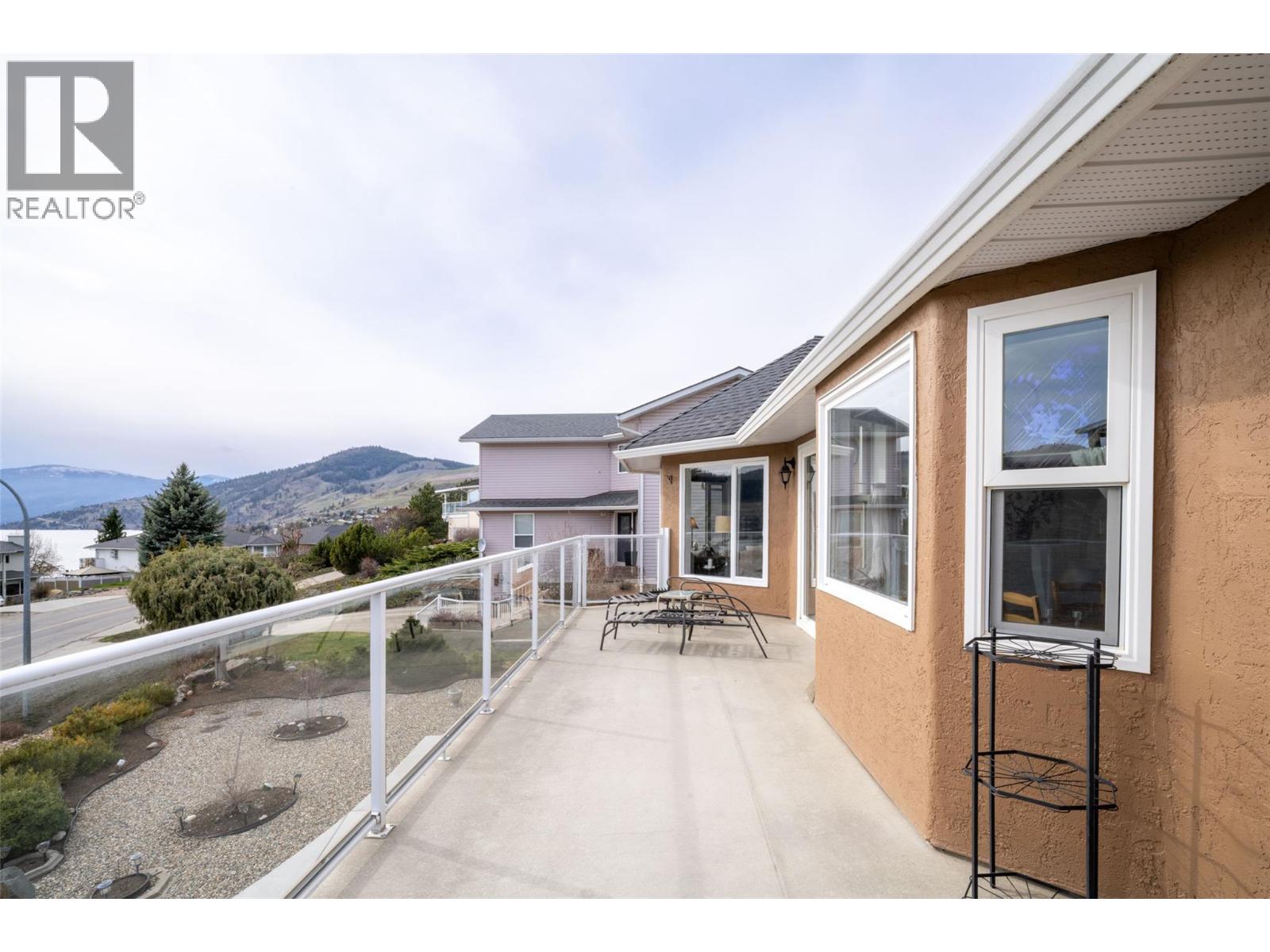 6815 Cameo Drive N, Vernon, British Columbia  V1H 1N9 - Photo 47 - 10382080