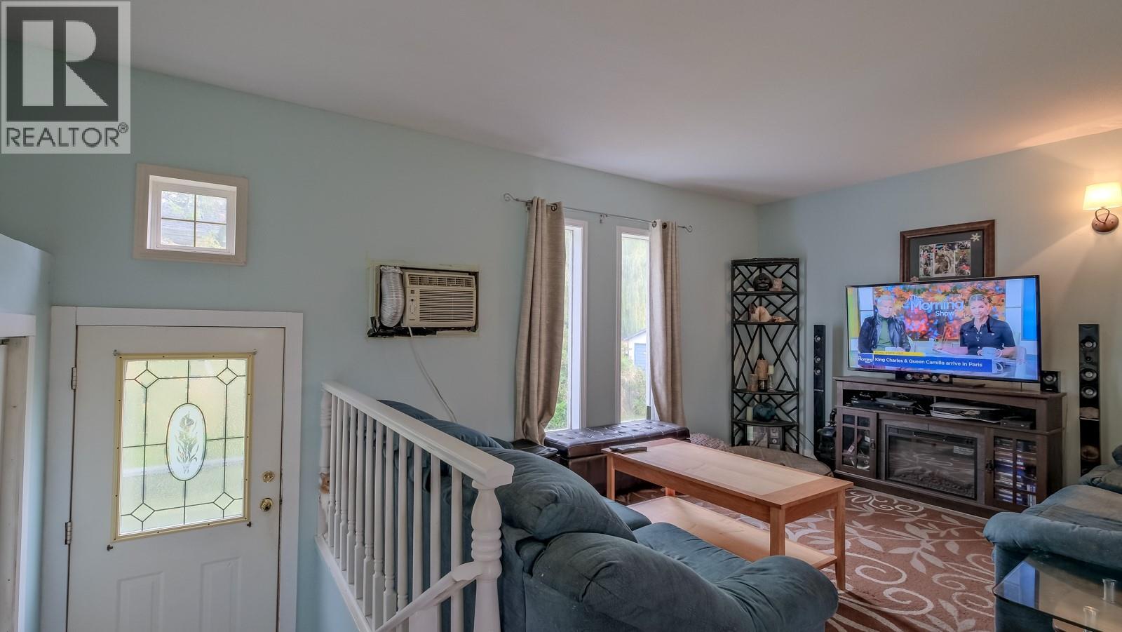 11337 Reiswig Road, Lake Country, British Columbia  V4V 1X5 - Photo 12 - 10381952