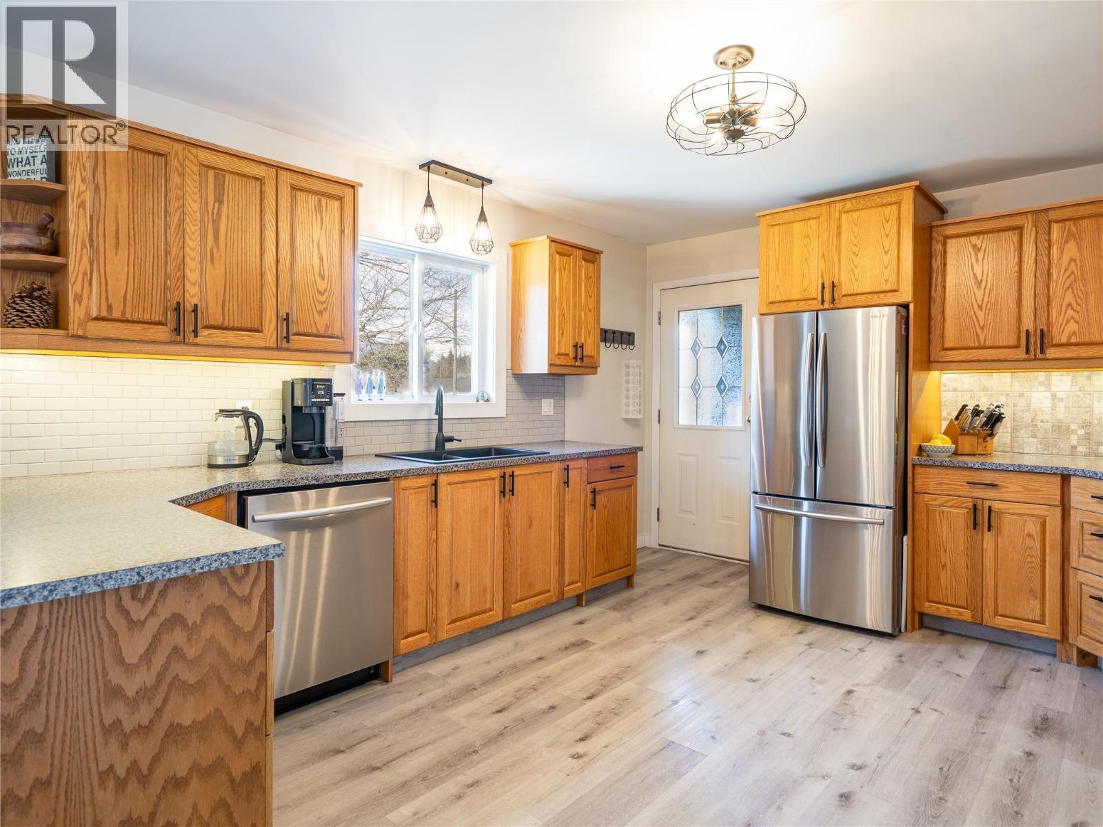 1669 Hiob Road, Revelstoke, British Columbia  V0e 2s0 - Photo 15 - 10381386