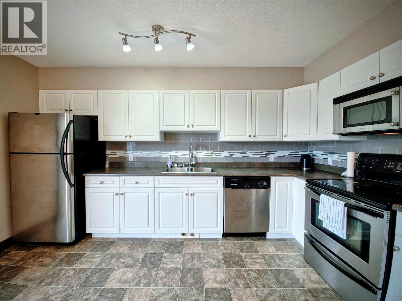 200 Black Forest Trail Unit# 701, Invermere, British Columbia  V0A 1K2 - Photo 3 - 10381606