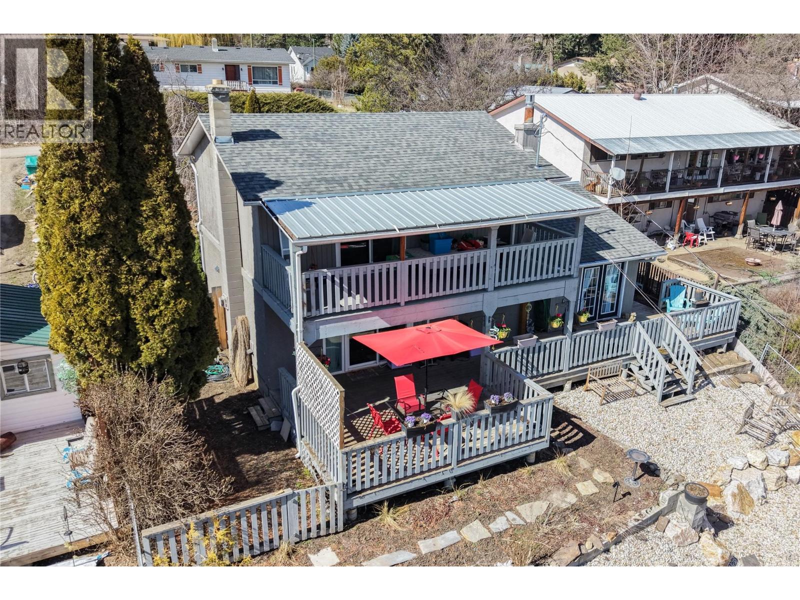 2138 Catt Avenue, Lumby, British Columbia  V0E 2G0 - Photo 2 - 10380831