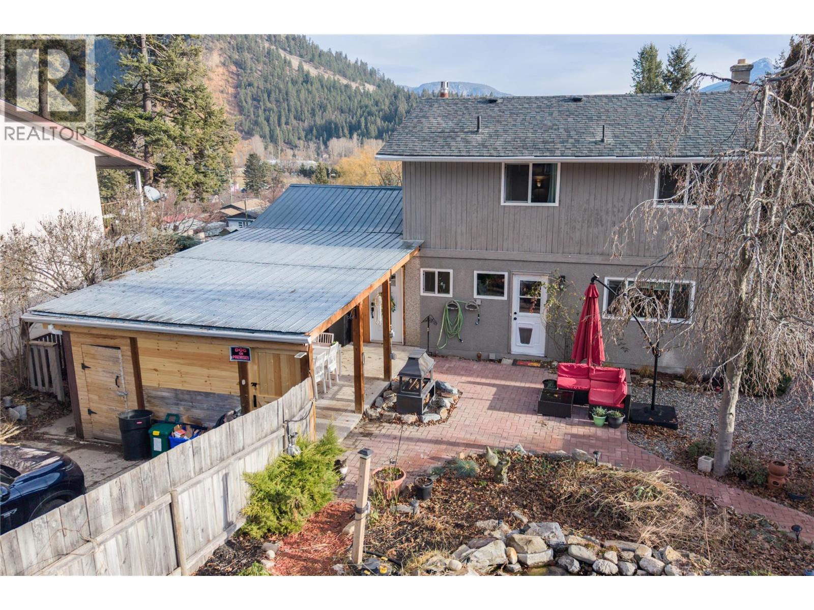 2138 Catt Avenue, Lumby, British Columbia  V0E 2G0 - Photo 25 - 10380831