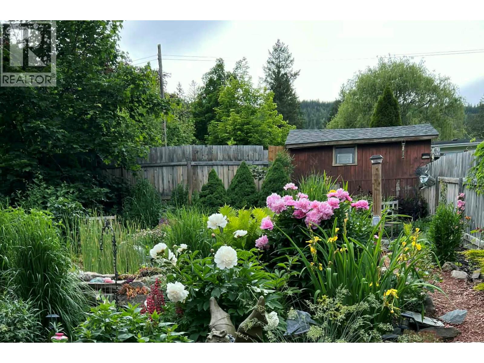 2138 Catt Avenue, Lumby, British Columbia  V0E 2G0 - Photo 29 - 10380831