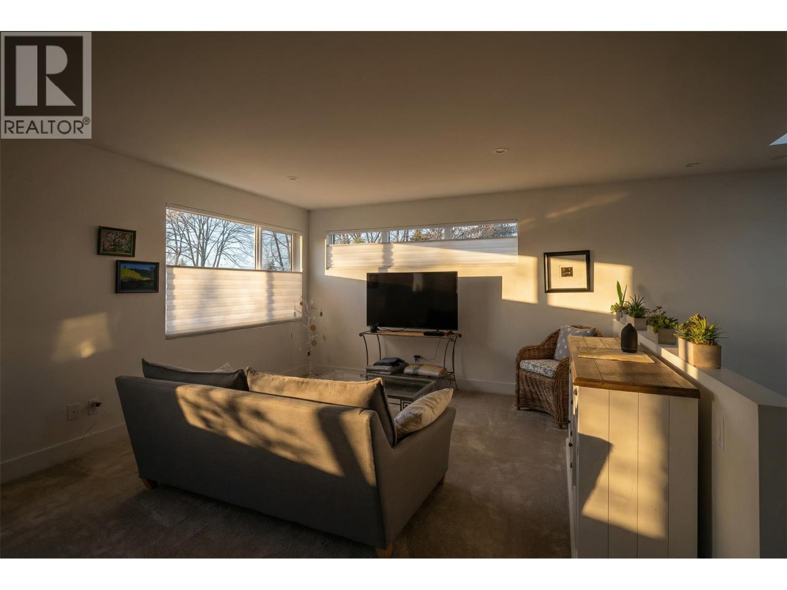 827 Saucier Avenue, Kelowna, British Columbia  V1Y 6A4 - Photo 8 - 10378821