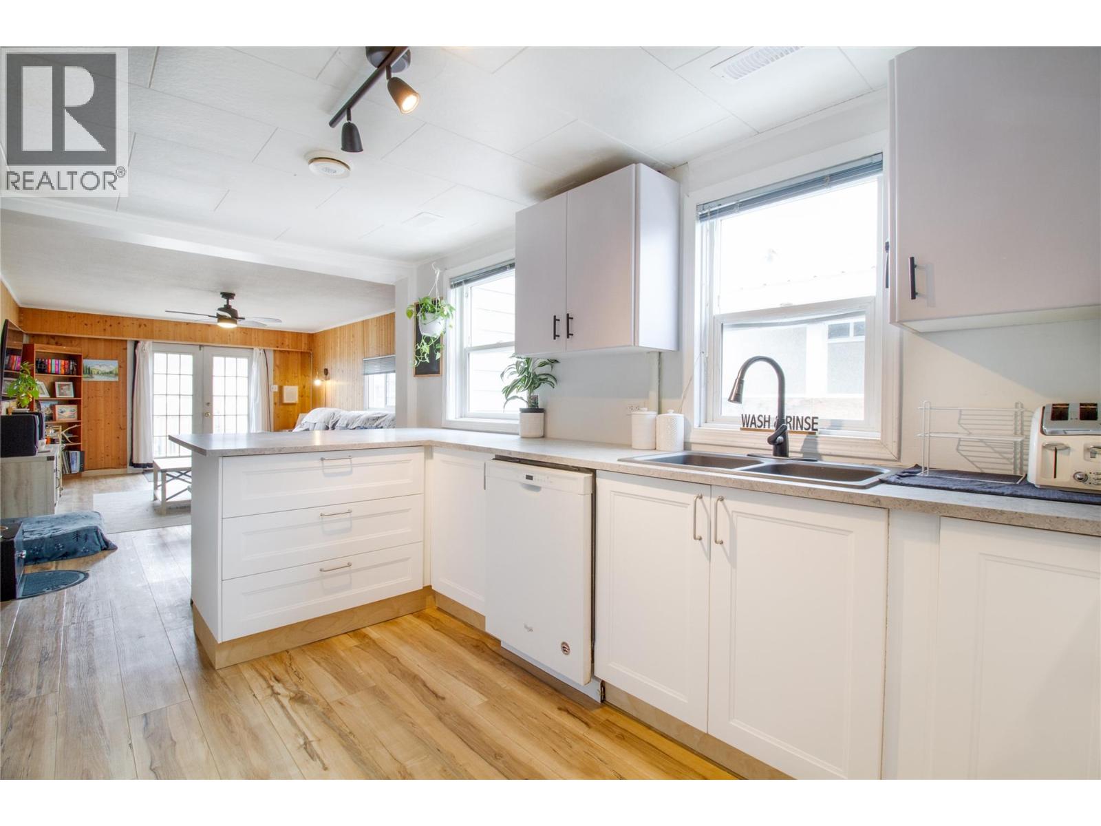 509 Eighth Street E, Revelstoke, British Columbia  V0E 2S0 - Photo 21 - 10382079