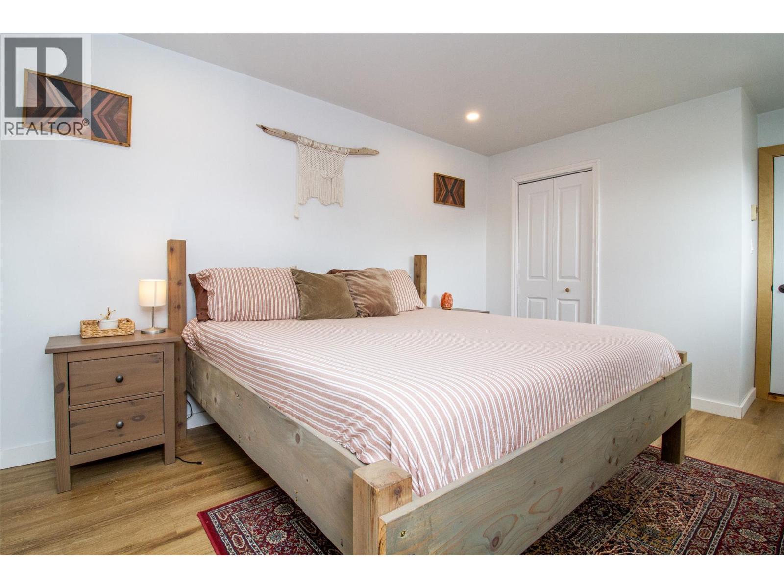 509 Eighth Street E, Revelstoke, British Columbia  V0E 2S0 - Photo 6 - 10382079