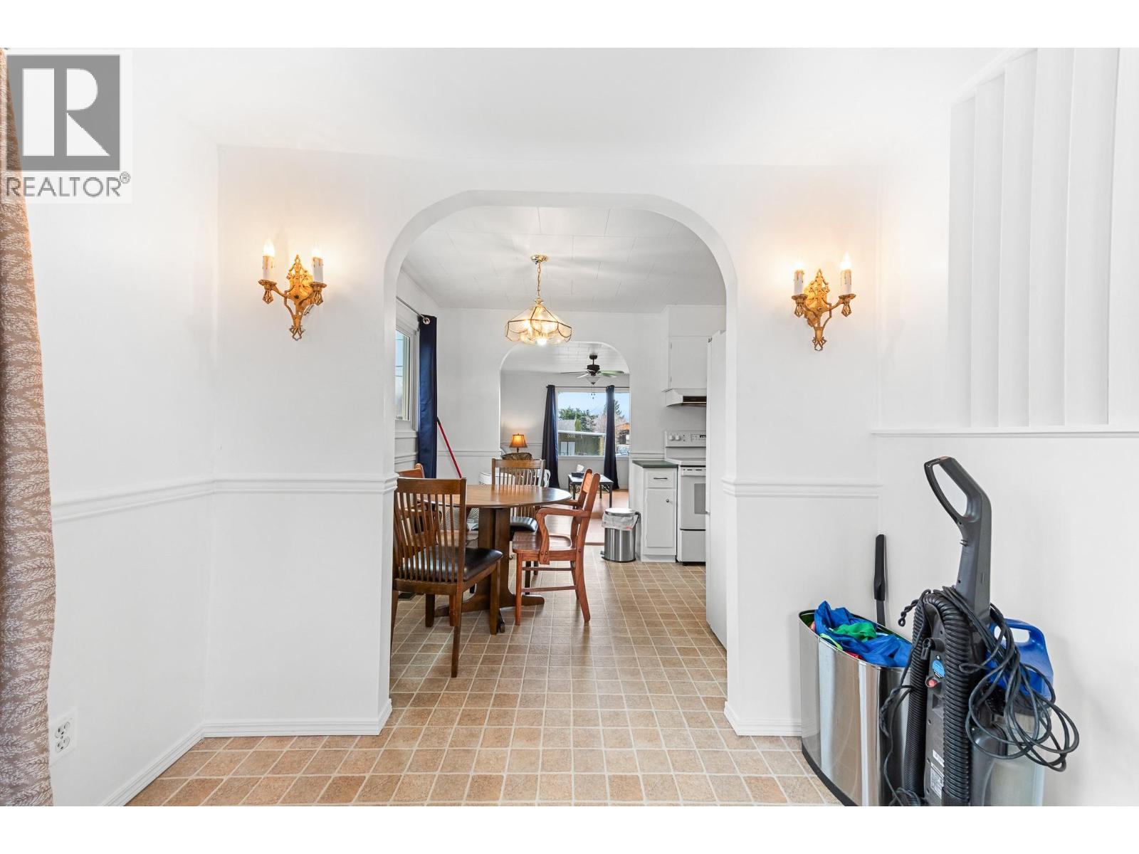 610 20th Avenue S, Creston, British Columbia  V0B 1G5 - Photo 13 - 10381830