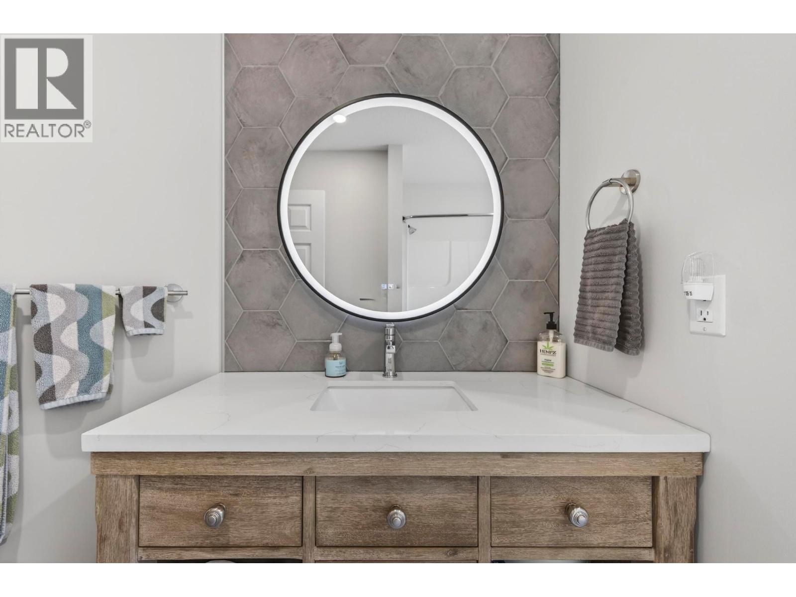 656 Lafontaine Road E, Golden, British Columbia  V0A 1H3 - Photo 29 - 10382072