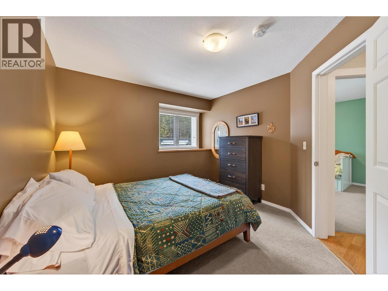 656 Lafontaine Road E, Golden, British Columbia  V0A 1H3 - Photo 34 - 10382072