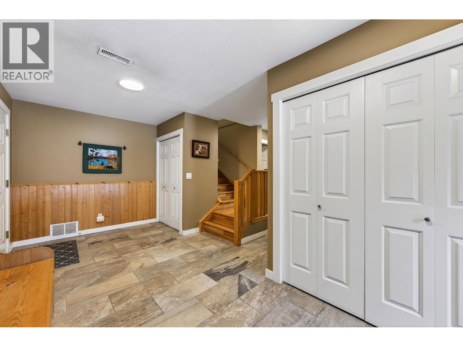 656 Lafontaine Road E, Golden, British Columbia  V0A 1H3 - Photo 40 - 10382072