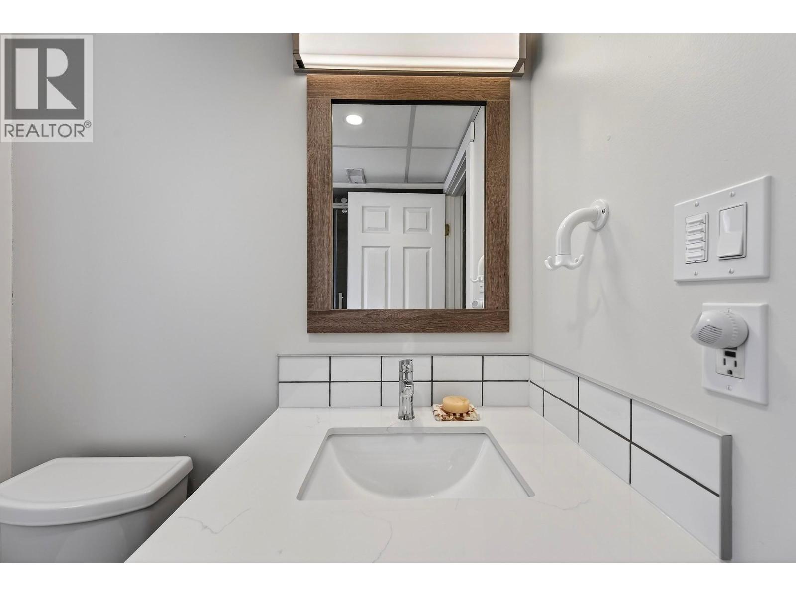 656 Lafontaine Road E, Golden, British Columbia  V0A 1H3 - Photo 43 - 10382072