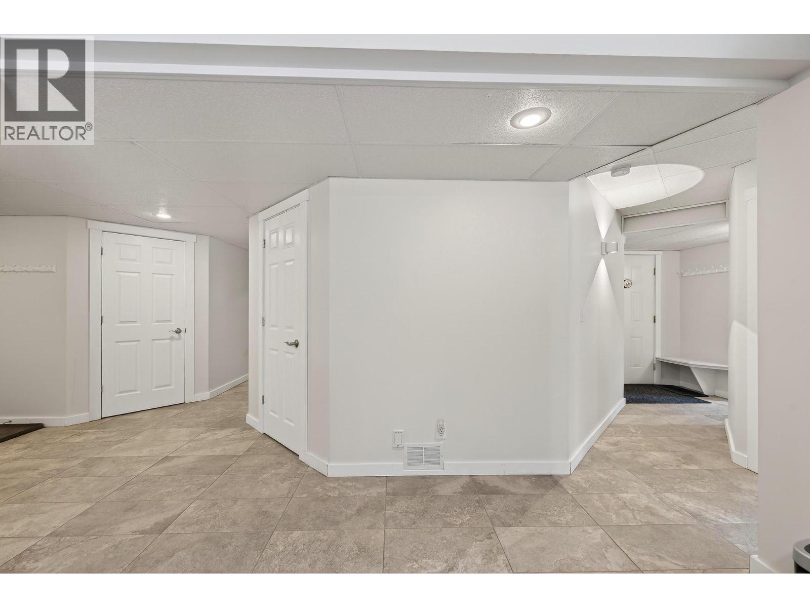 656 Lafontaine Road E, Golden, British Columbia  V0A 1H3 - Photo 55 - 10382072