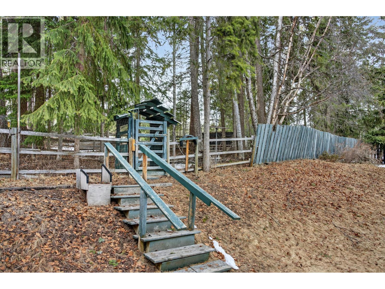 656 Lafontaine Road E, Golden, British Columbia  V0A 1H3 - Photo 75 - 10382072