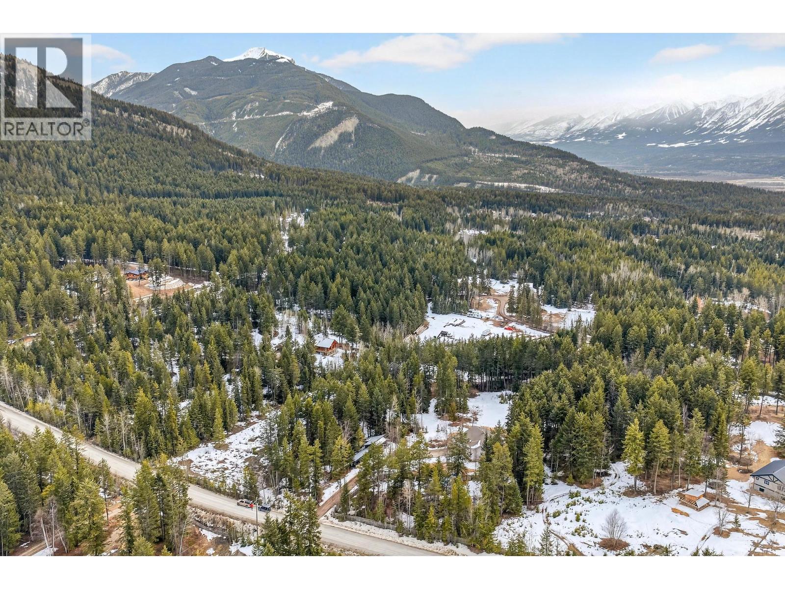 656 Lafontaine Road E, Golden, British Columbia  V0A 1H3 - Photo 86 - 10382072