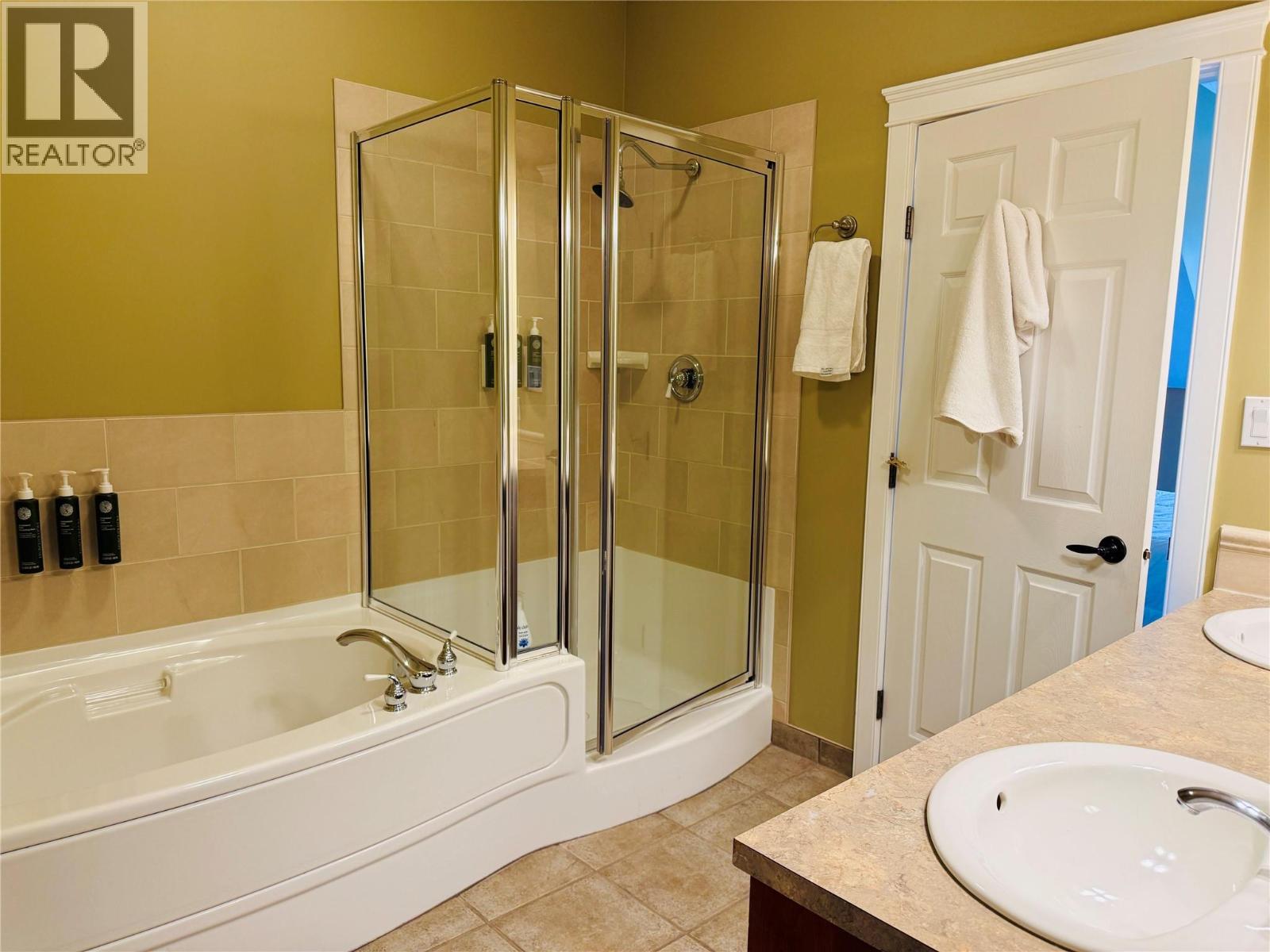 200 Bighorn Boulevard Unit# 233, Radium Hot Springs, British Columbia  V0A 1M0 - Photo 27 - 10382100