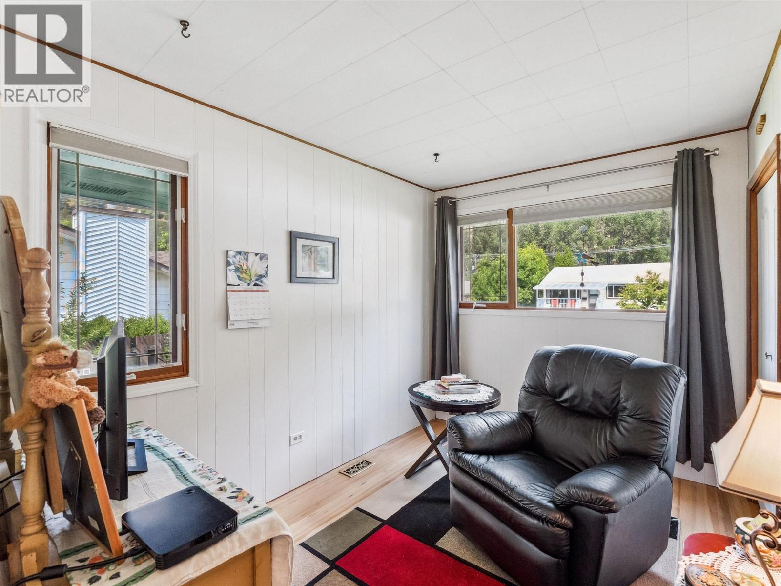 1150 Marianna Crescent, Trail, British Columbia  V1R 1E1 - Photo 16 - 10381730