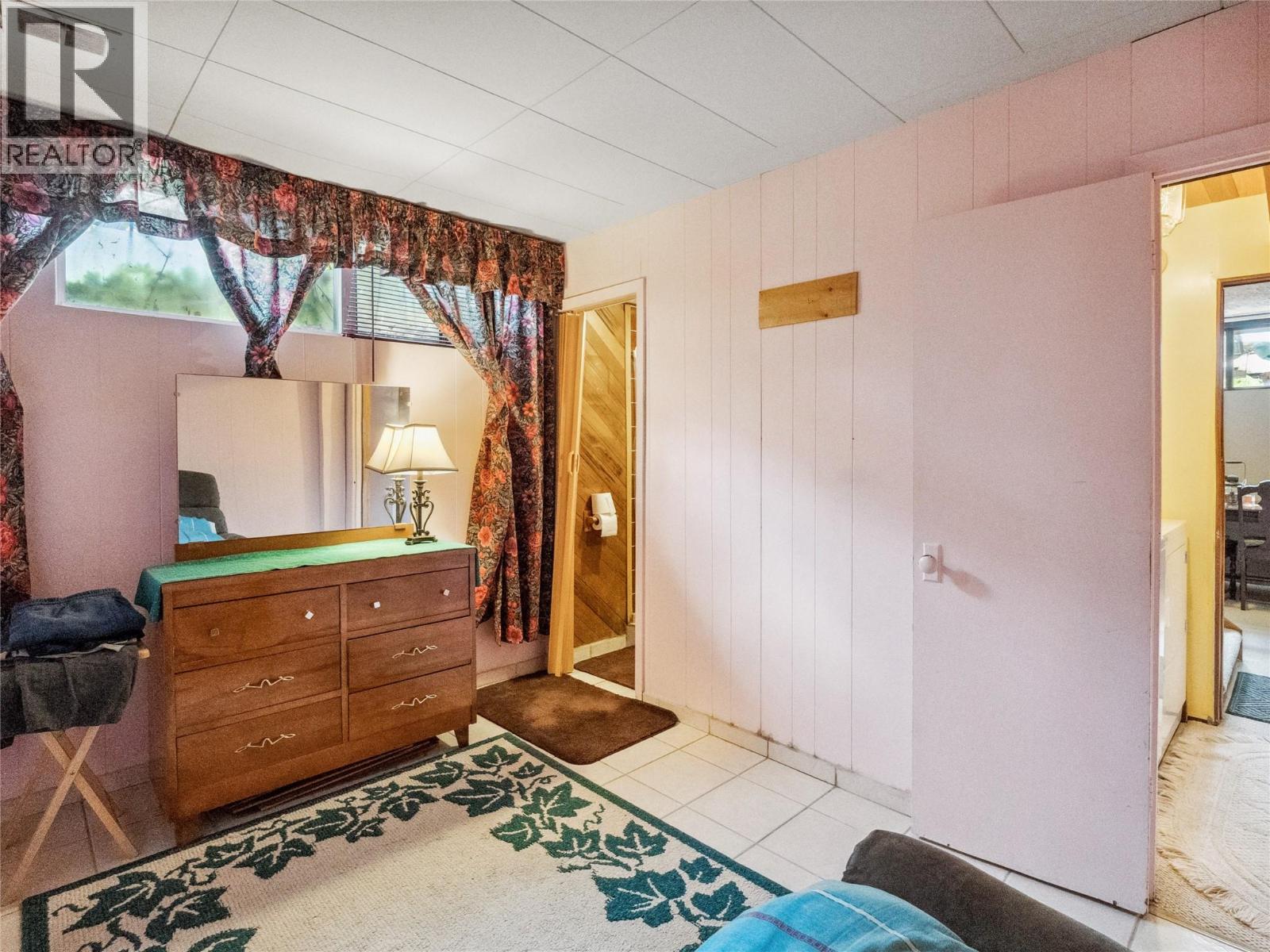 1150 Marianna Crescent, Trail, British Columbia  V1R 1E1 - Photo 32 - 10381730