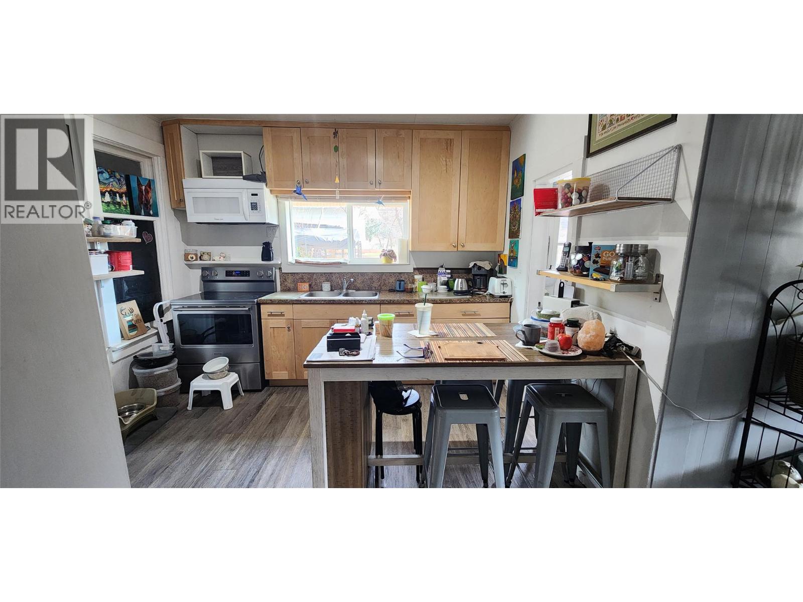 157 75th Avenue, Grand Forks, British Columbia  V0H 1H0 - Photo 20 - 10381932