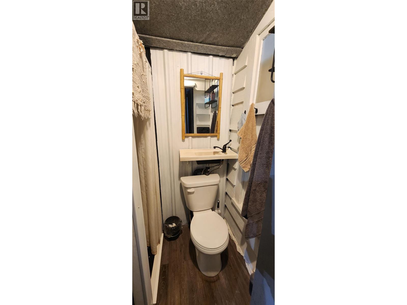 157 75th Avenue, Grand Forks, British Columbia  V0H 1H0 - Photo 27 - 10381932