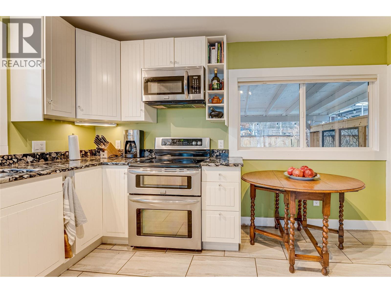 13505 Westkal Road, Coldstream, British Columbia  V1B 1Y7 - Photo 12 - 10382119