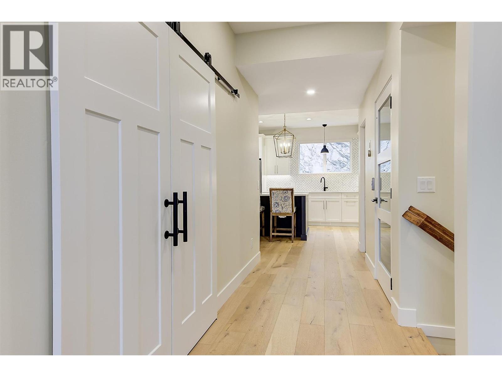 5066 Morrison Court, Peachland, British Columbia  V0H 1X2 - Photo 6 - 10381759