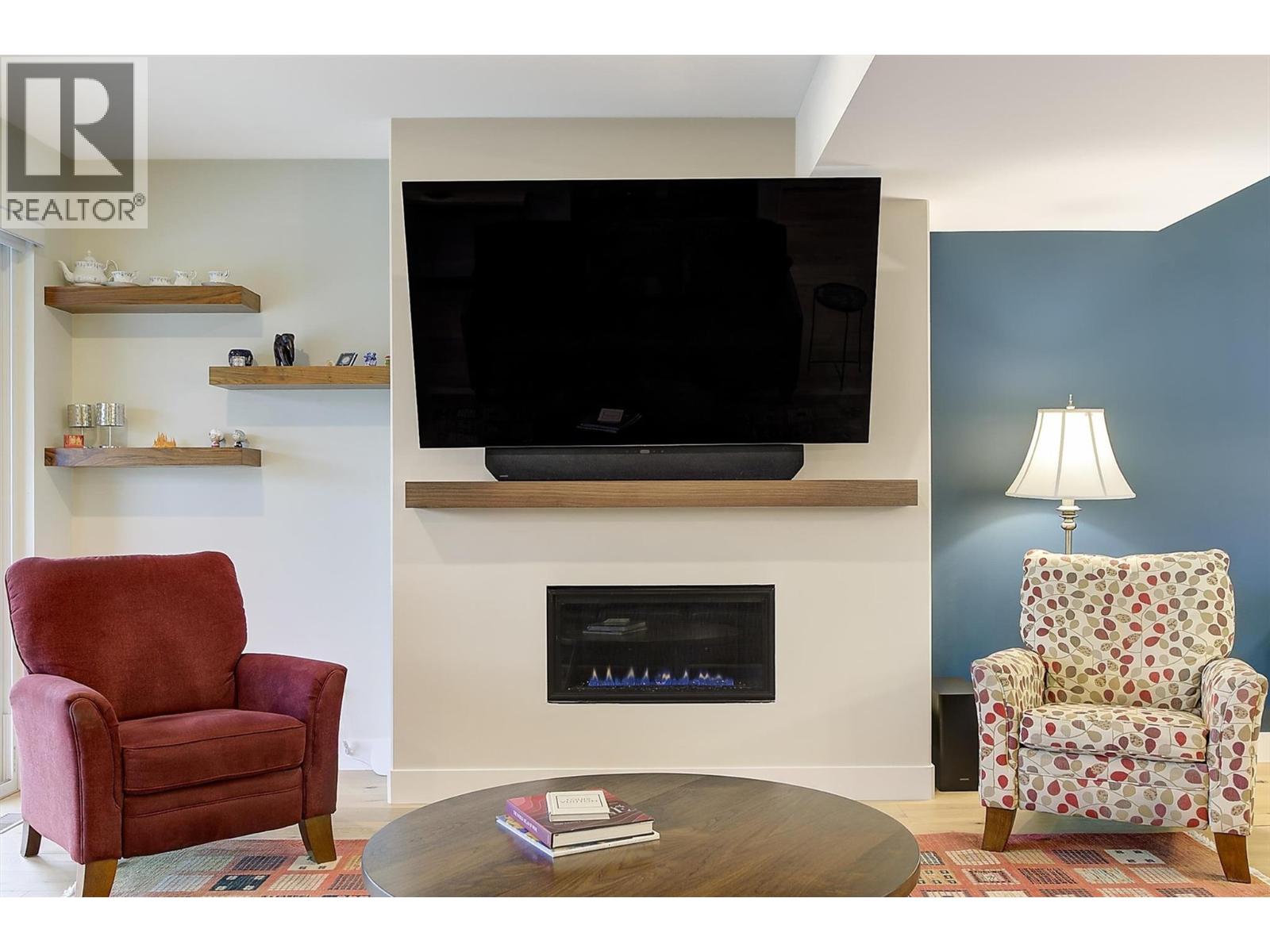 5066 Morrison Court, Peachland, British Columbia  V0H 1X2 - Photo 8 - 10381759