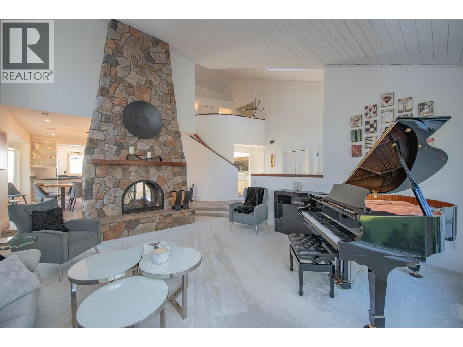 702 Cypress Drive, Coldstream, British Columbia  V1B 2X9 - Photo 15 - 10382109