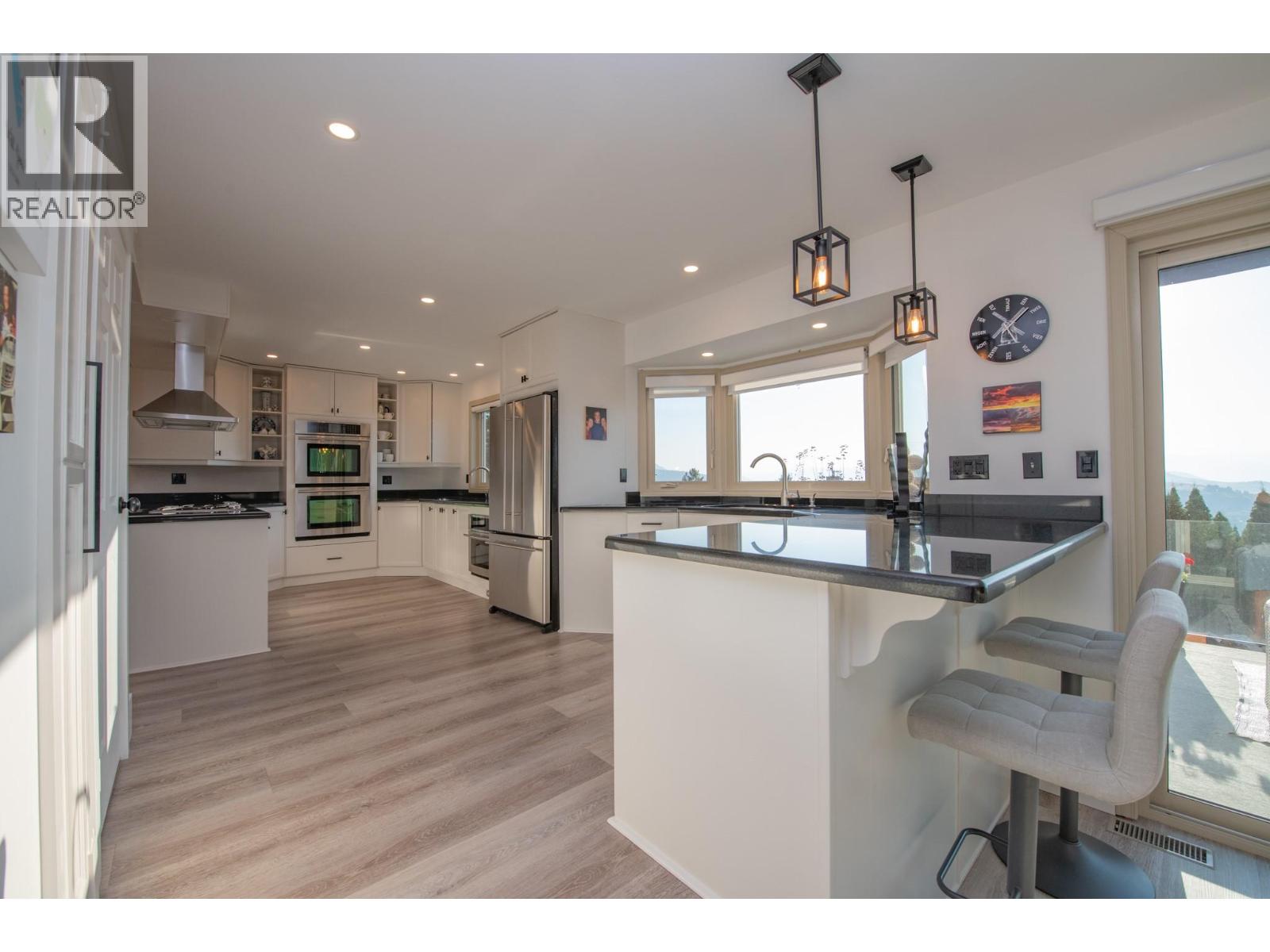 702 Cypress Drive, Coldstream, British Columbia  V1B 2X9 - Photo 28 - 10382109