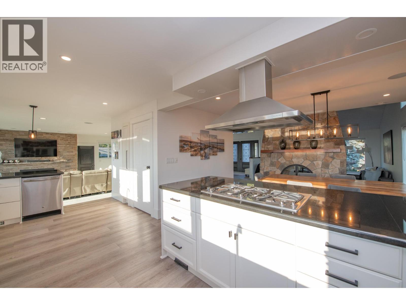 702 Cypress Drive, Coldstream, British Columbia  V1B 2X9 - Photo 35 - 10382109