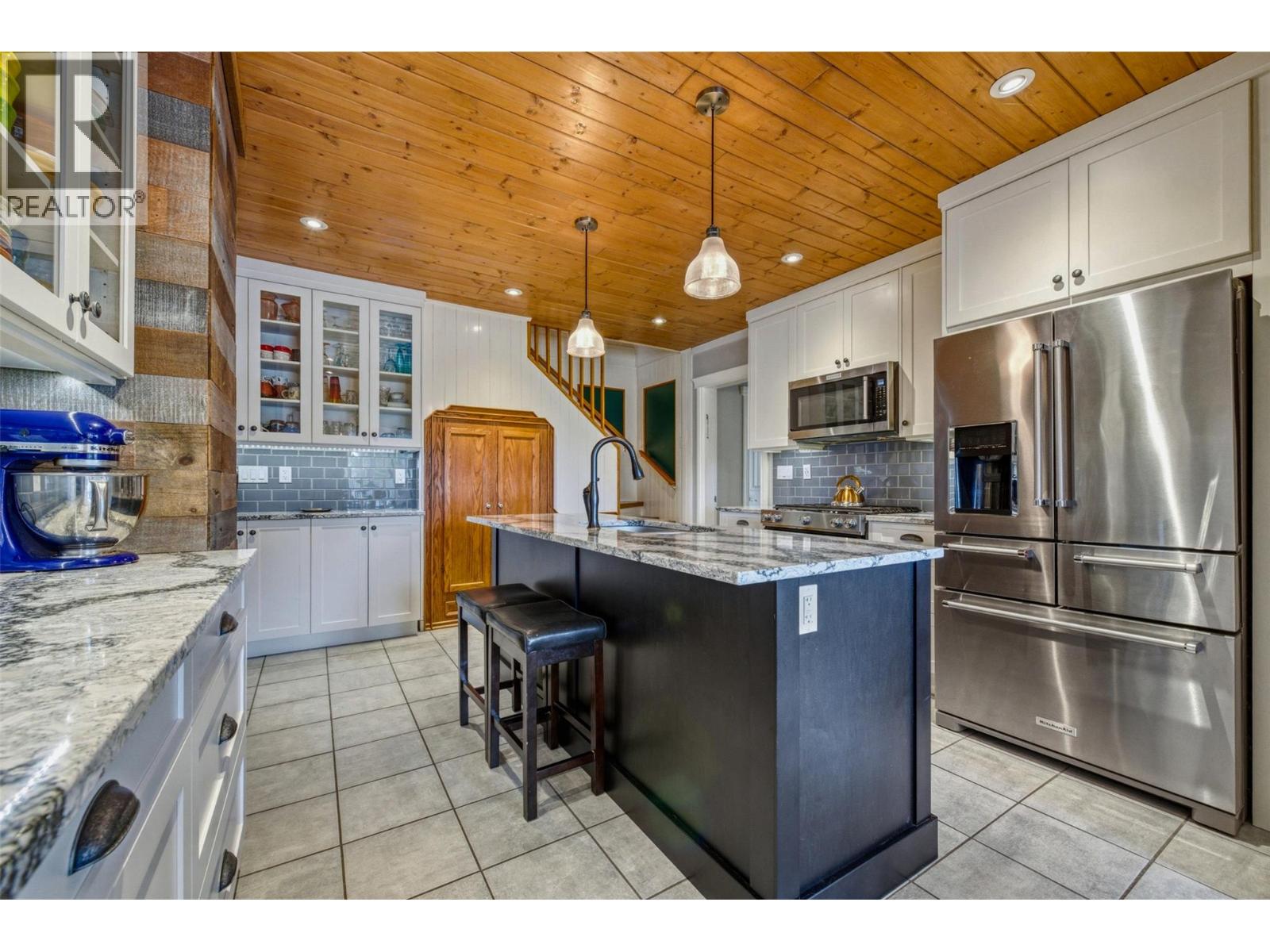 6926 Rugg Road, Vernon, British Columbia  V1B 3S9 - Photo 11 - 10382074