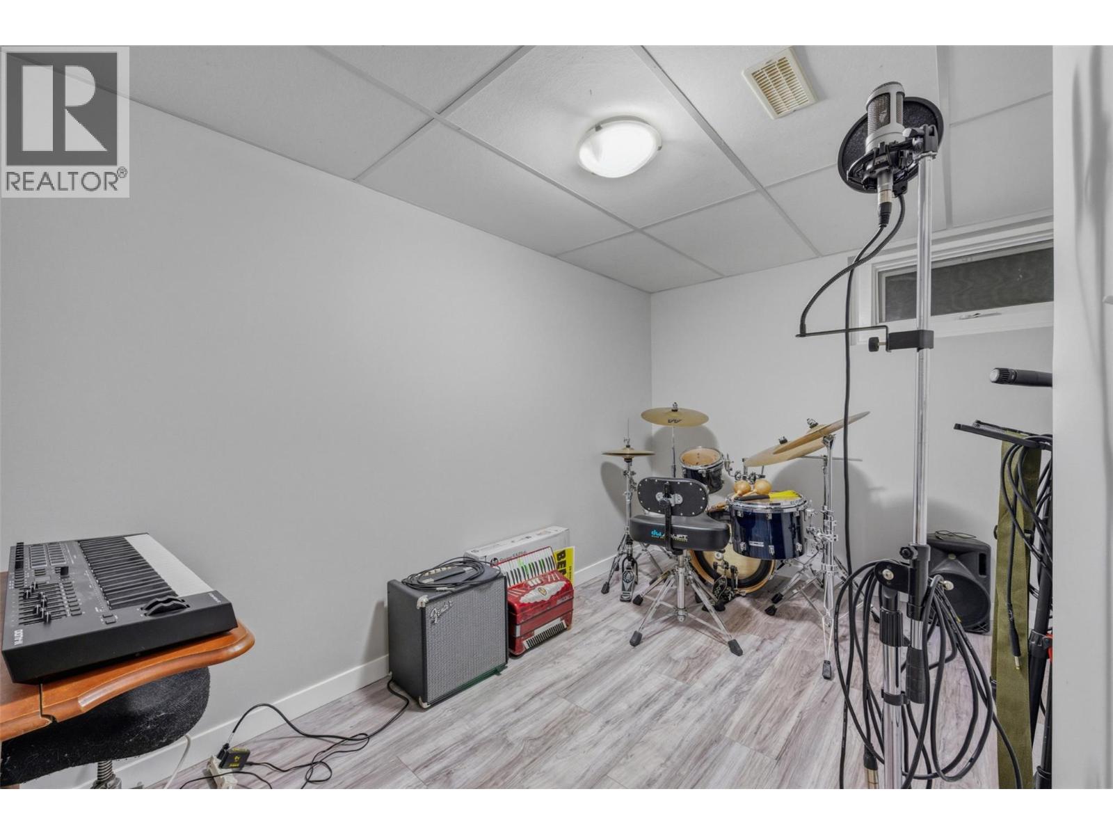 6926 Rugg Road, Vernon, British Columbia  V1B 3S9 - Photo 35 - 10382074