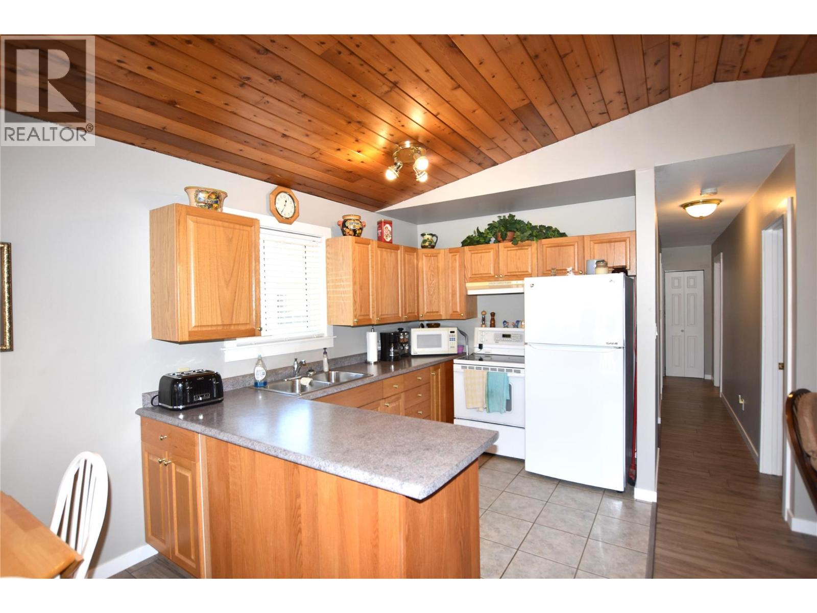 190 Falcon Avenue, Vernon, British Columbia  V1H 2A1 - Photo 11 - 10382049