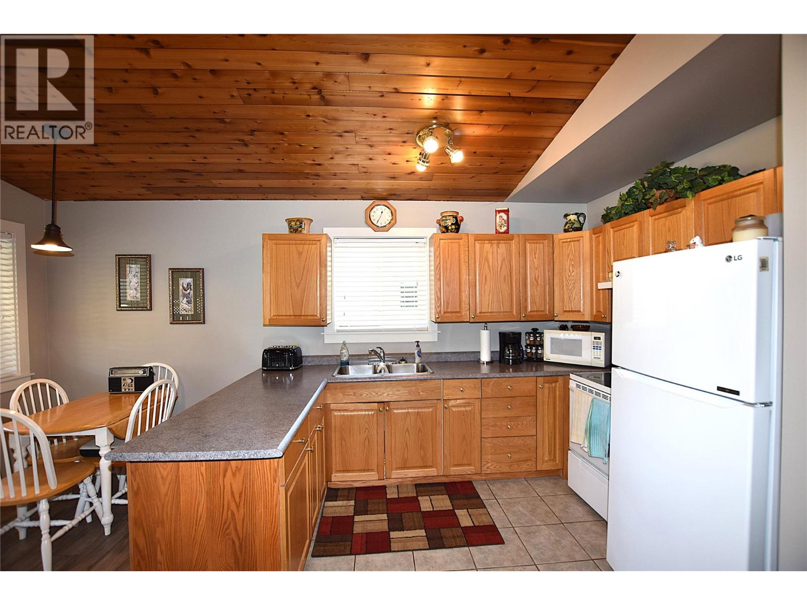 190 Falcon Avenue, Vernon, British Columbia  V1H 2A1 - Photo 12 - 10382049