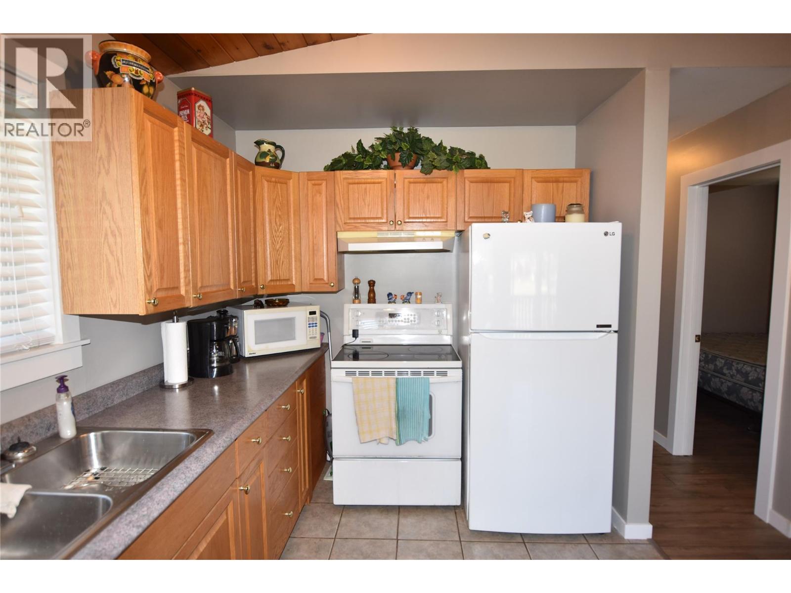 190 Falcon Avenue, Vernon, British Columbia  V1H 2A1 - Photo 14 - 10382049