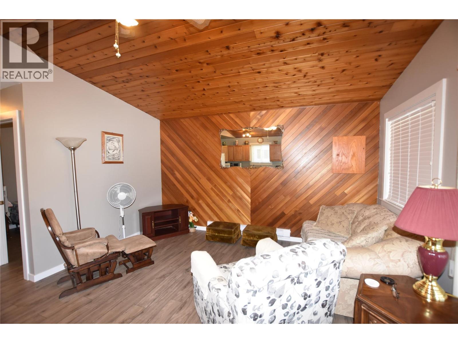 190 Falcon Avenue, Vernon, British Columbia  V1H 2A1 - Photo 19 - 10382049