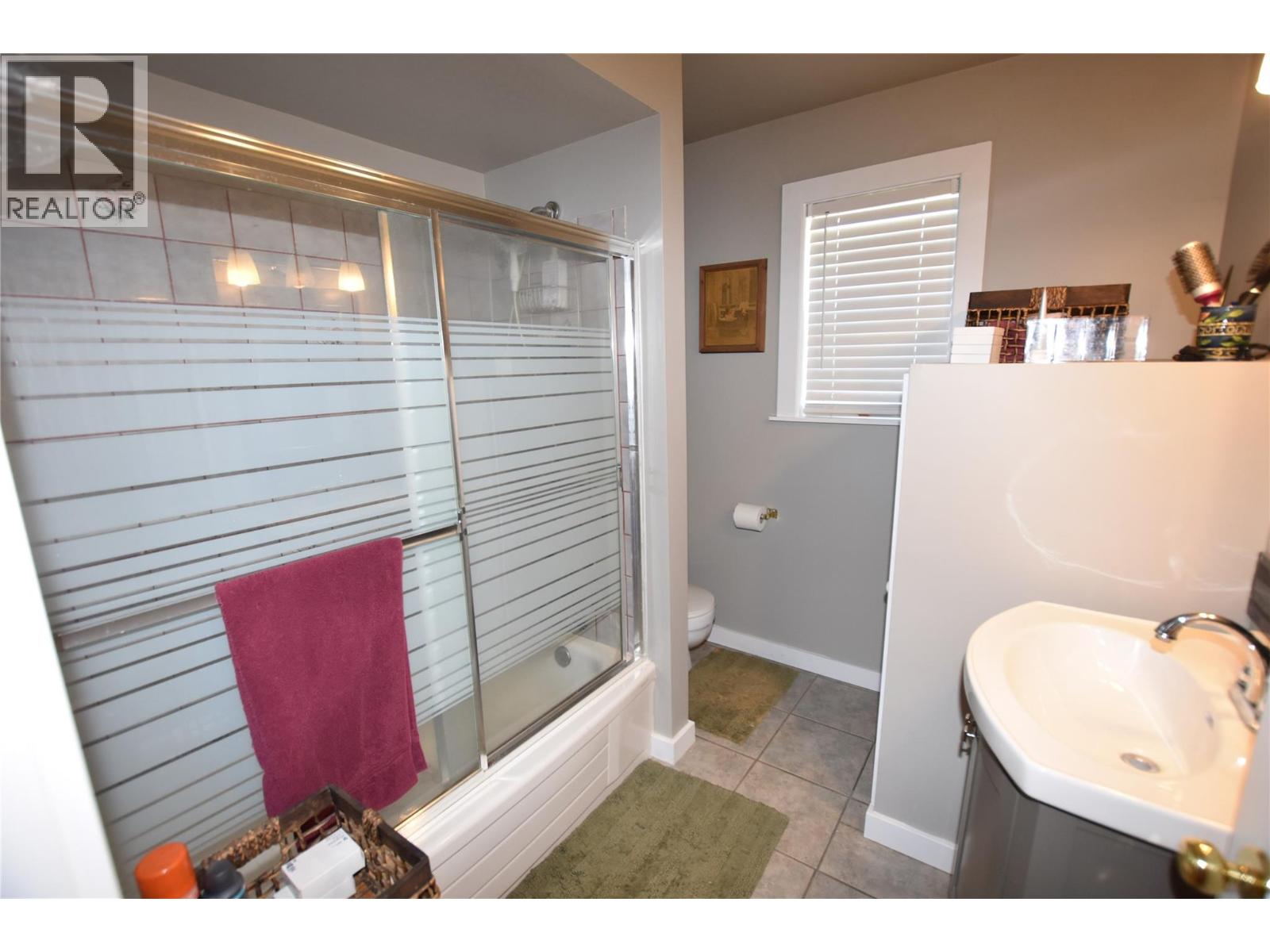 190 Falcon Avenue, Vernon, British Columbia  V1H 2A1 - Photo 27 - 10382049