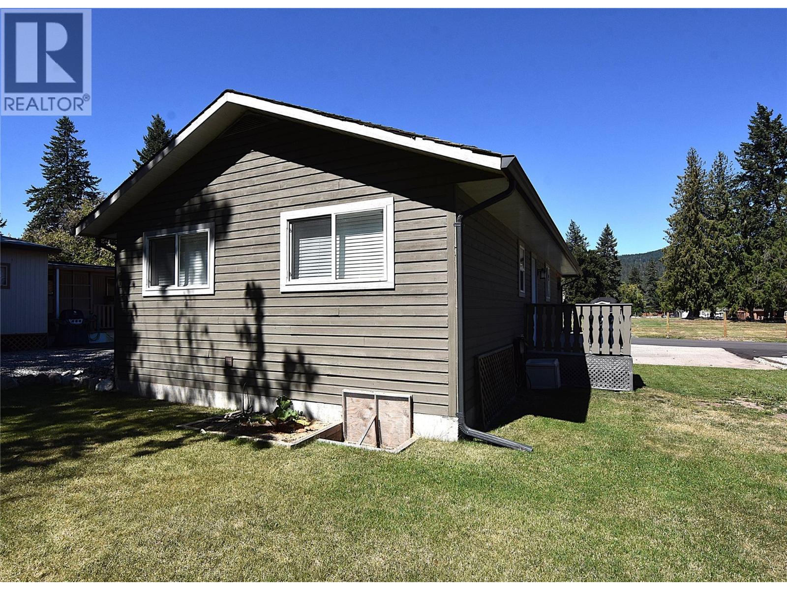 190 Falcon Avenue, Vernon, British Columbia  V1H 2A1 - Photo 5 - 10382049