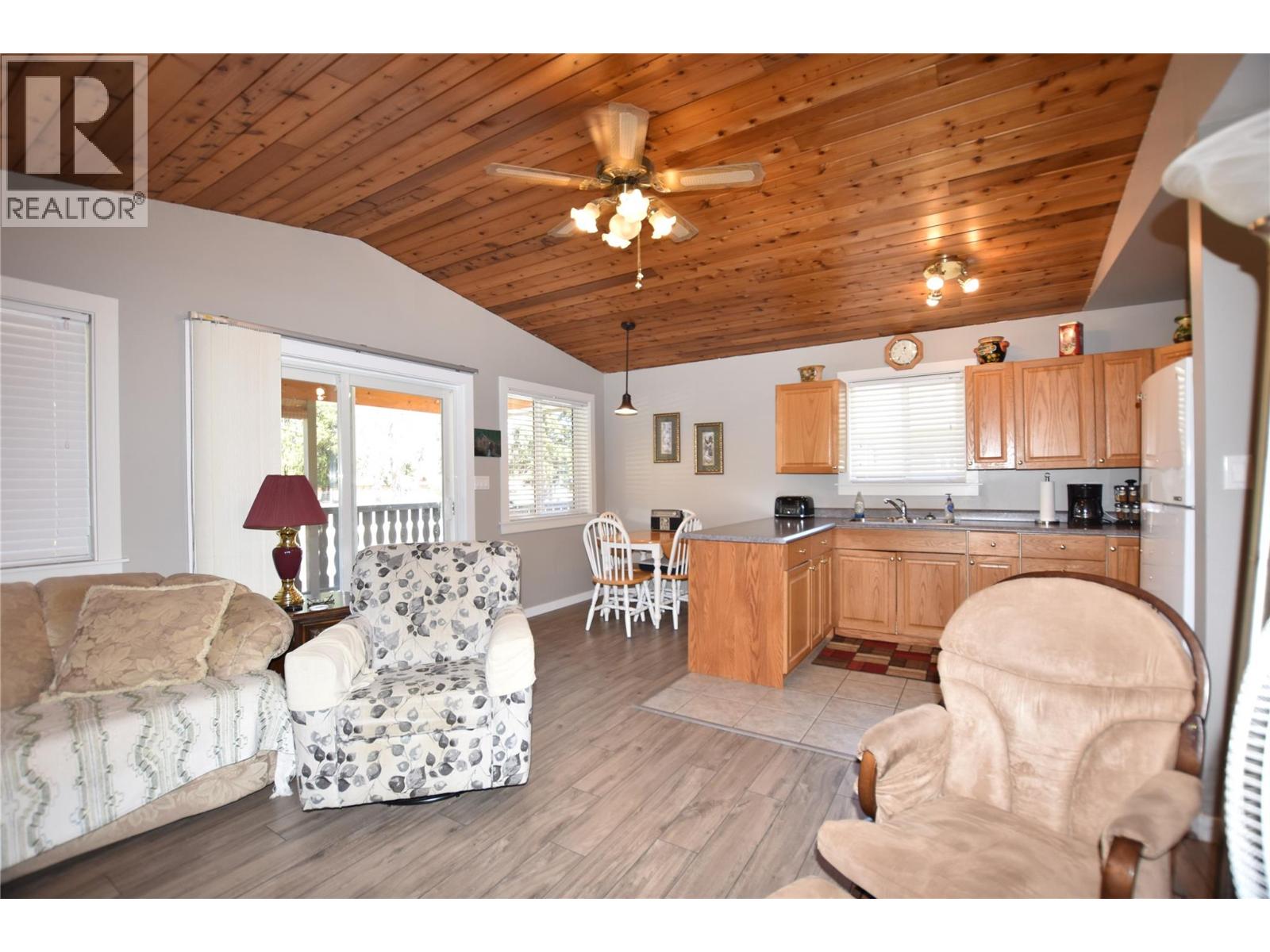 190 Falcon Avenue, Vernon, British Columbia  V1H 2A1 - Photo 8 - 10382049