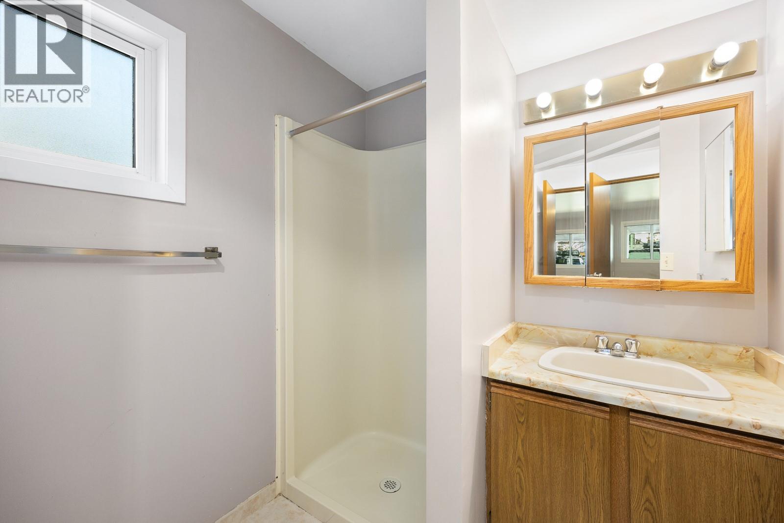 723 Stockwell Avenue, Kelowna, British Columbia  V1Y 6W1 - Photo 30 - 10382039