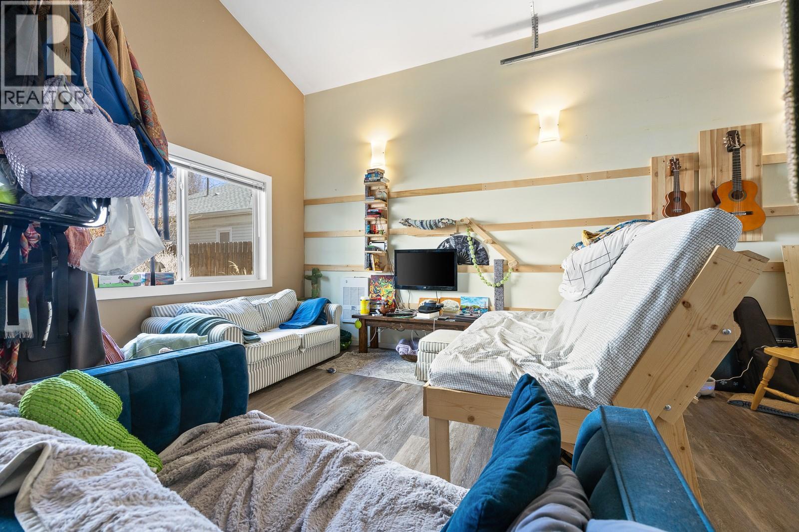 723 Stockwell Avenue, Kelowna, British Columbia  V1Y 6W1 - Photo 35 - 10382039