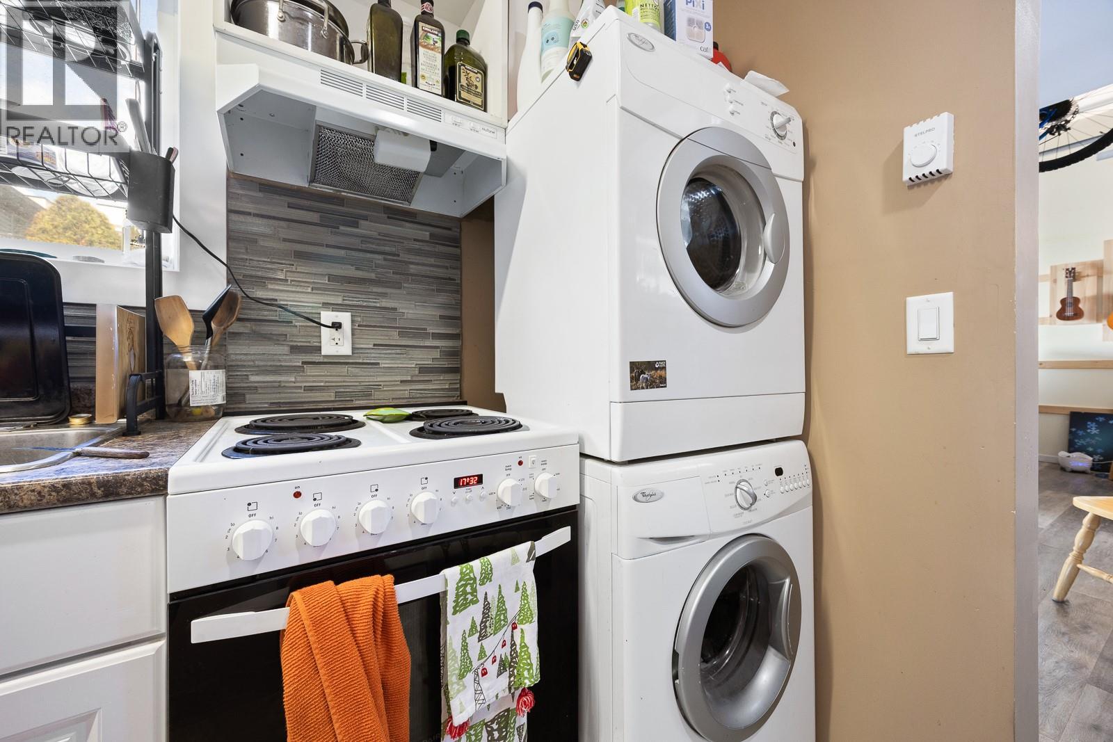 723 Stockwell Avenue, Kelowna, British Columbia  V1Y 6W1 - Photo 41 - 10382039